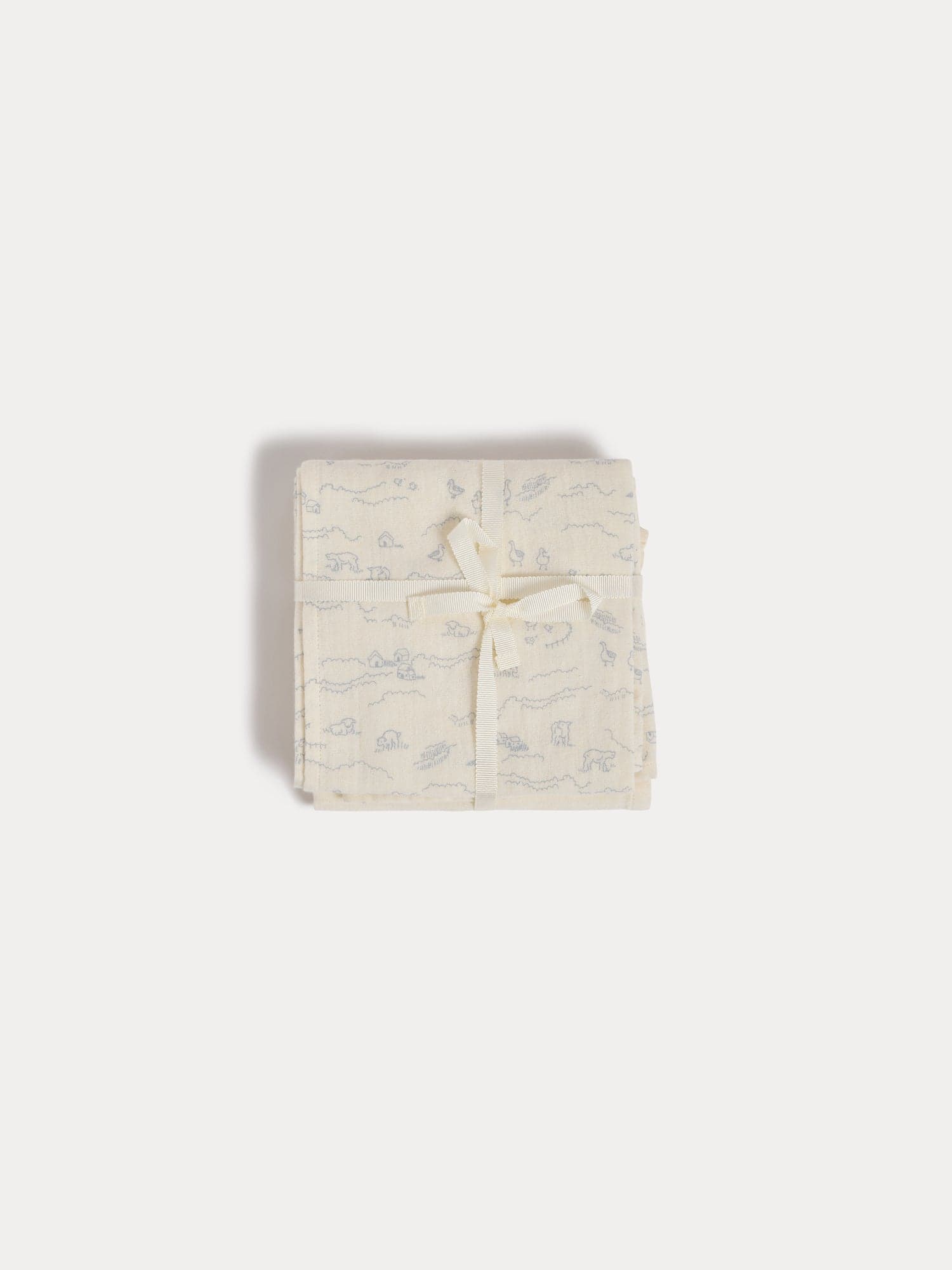 Doudou swaddle blanket with sheep print in organic cotton